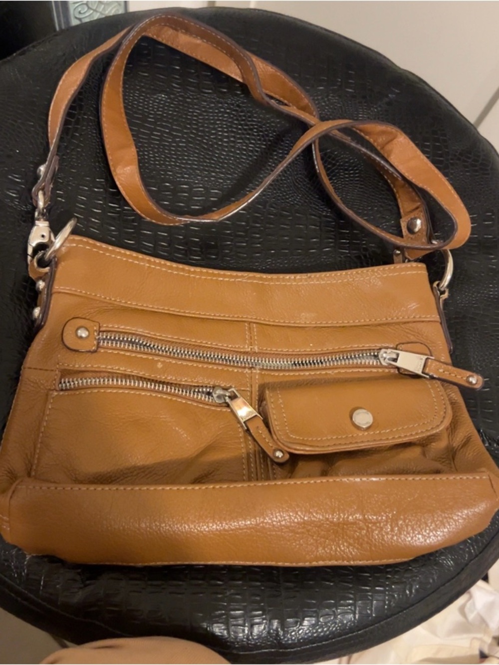 Tignanelo tan Crossbody Shoulder Bag - Stylish Everyday Carry
